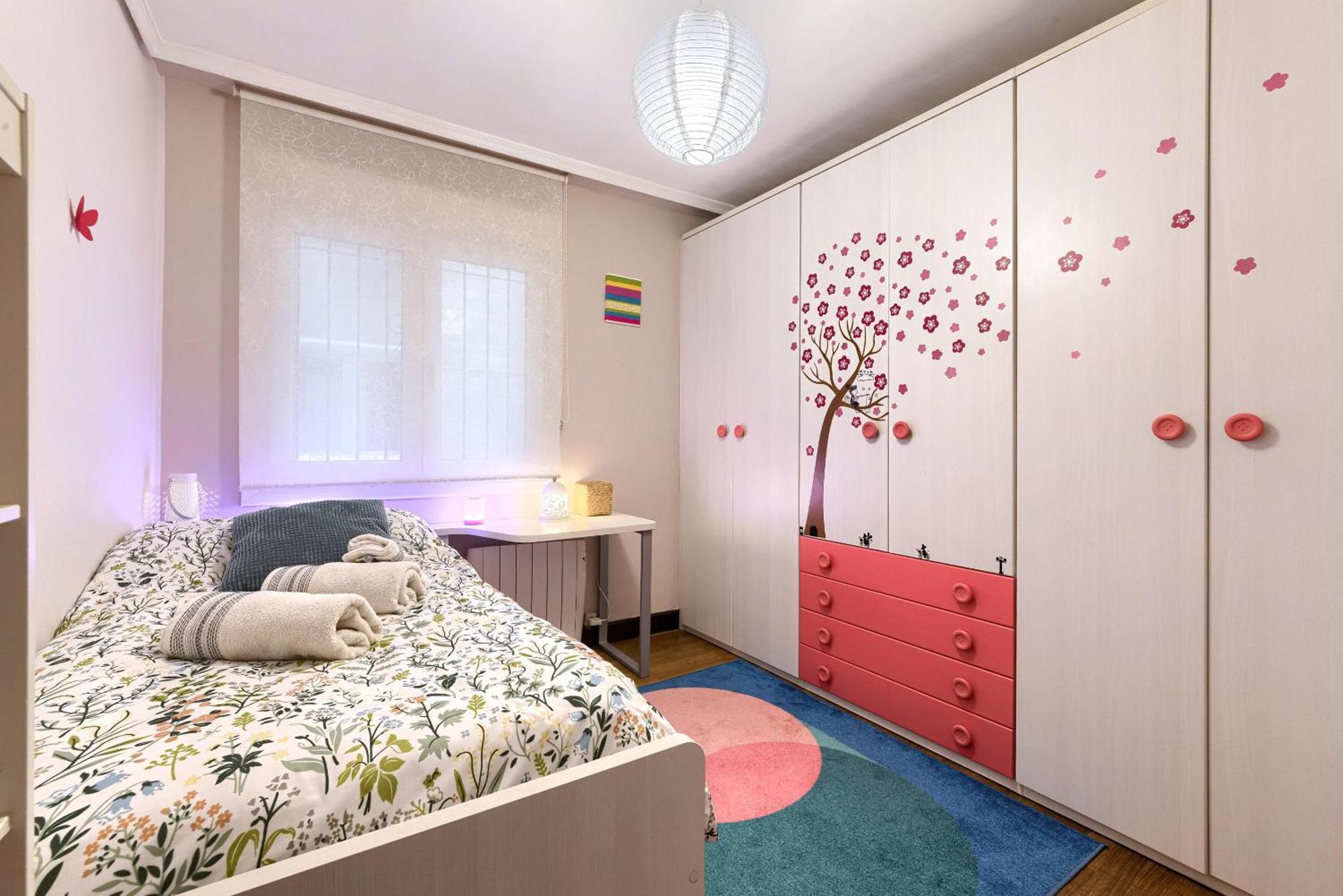 Bilbao, A Un Paso. Apartment Luaran gambar